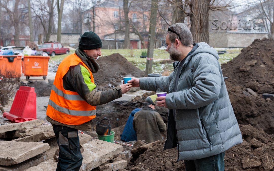 Кам’янчани підтримують комунальників, які відновлюють енергетику та теплозабезпечення в умовах надскладної зими